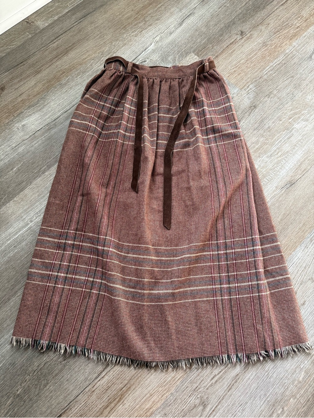Vintage 70s Peasant Neutral Midi Ankle Belted Skirt with Fringe Embellishment 22